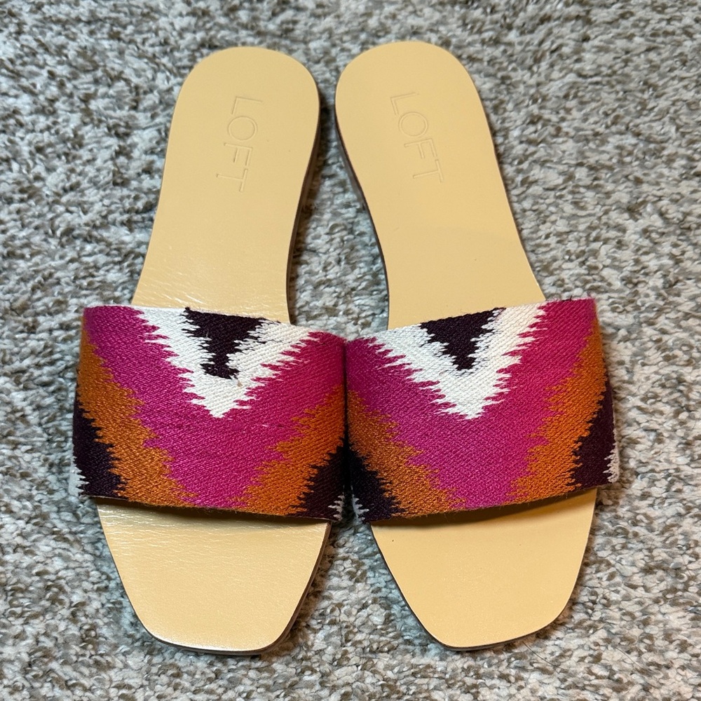 LOFT Pink Multi Chevron Slide Sandals. Like new! Size 6.5